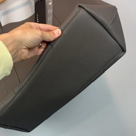 Bugatti Taupe Tote Bag - Picture 5 of 7